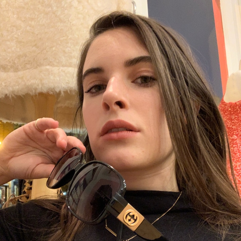 Meet your Posher, Dharma